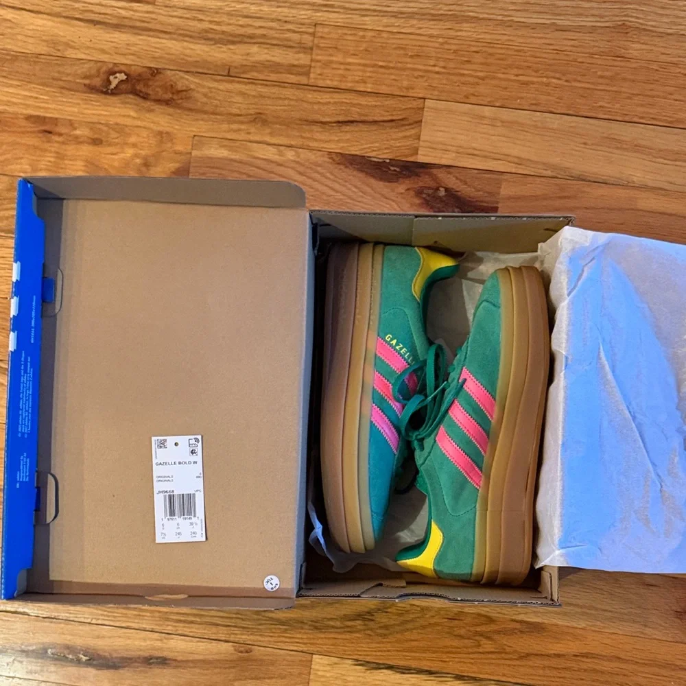 Gazelle Bold Adidas w/Box - Picture 7 of 8